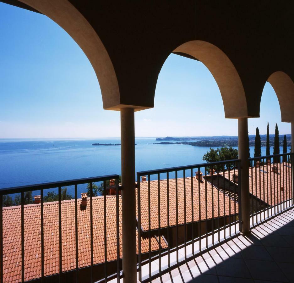 Appartamenti Borgo Gardone Riviera Exterior photo